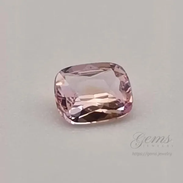 sapphire 5x4x2 cushion 045ct lc2 000001 600x600.webp