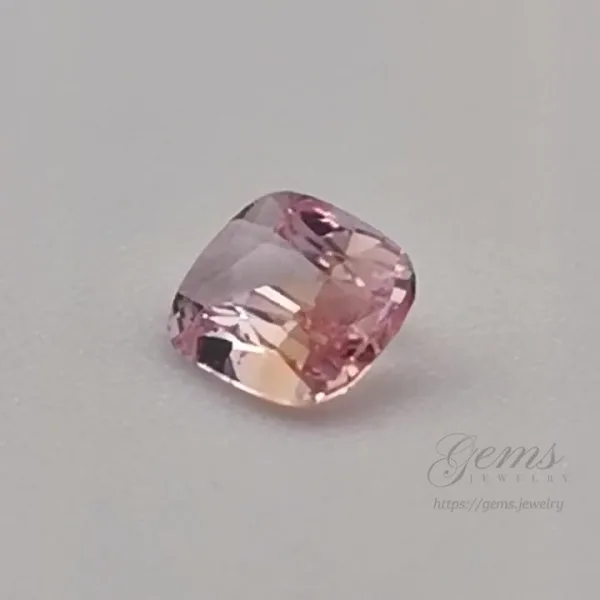 sapphire 5x4x2 cushion 045ct lc2 000003 600x600.webp