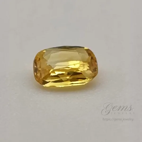 yellow sapphire 5x4x3 cushion 055ct lc2 000001 600x600.webp