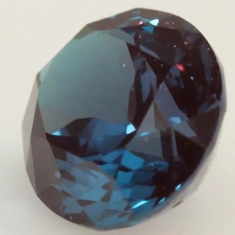 Alexandrite gemstone image for close comparison