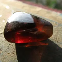 Amber gemstone thumbnail