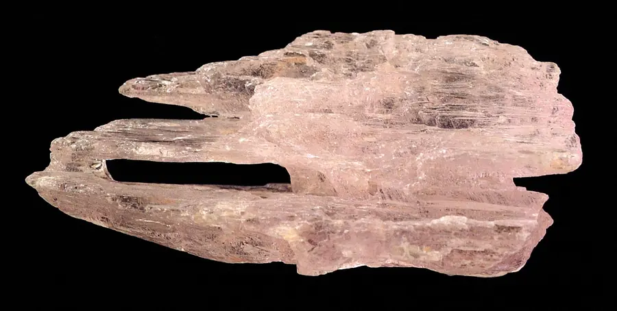 Kunzite gemstone image used as a image for gemstone education